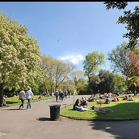 Stunning Centre Apartment *
