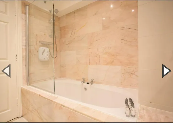 Stunning Centre Apartment